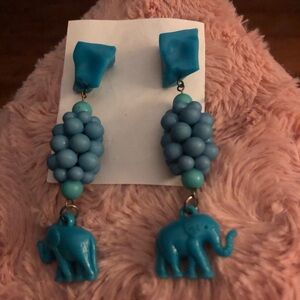 Charming Blue Resin Elephant Earrings